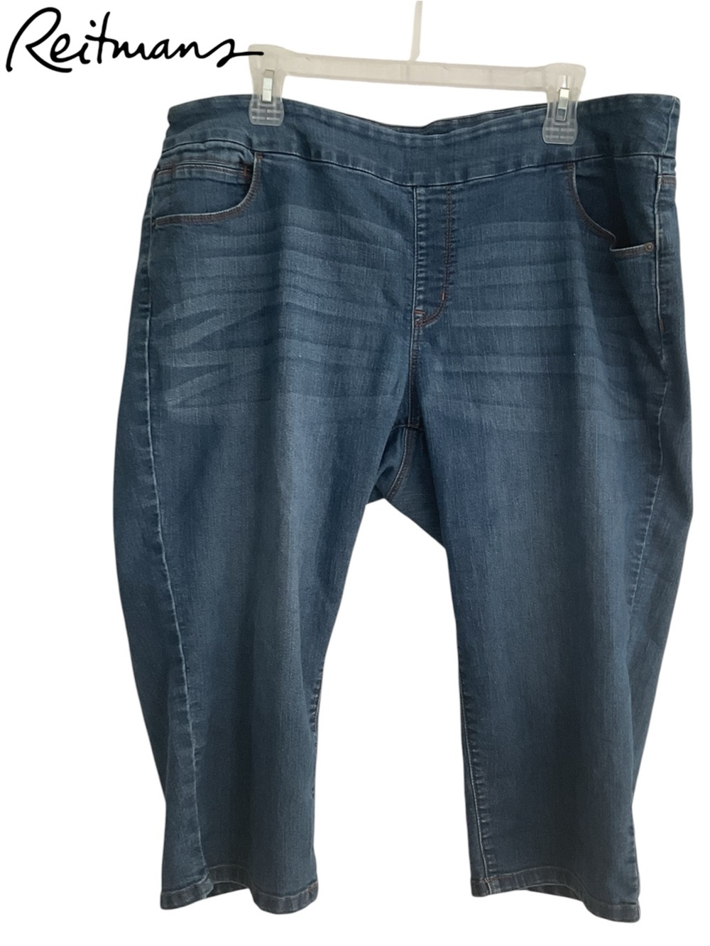 🩵REITMANS women's Blue Relaxed Straight capris